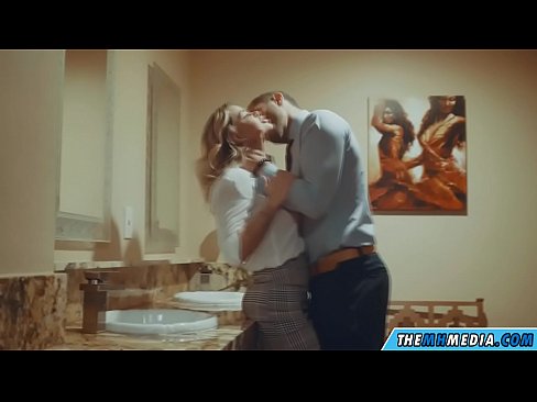 ❤️ När en bystig blondin förför dig på en offentlig toalett ❤️ Sluts at sv.rionews.top ❤